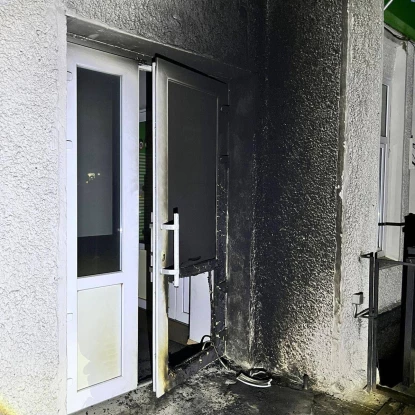 У Миколаєві затримали чоловіка, якого підозрюють у підпалі відділення банку. Фото: Нацполіція