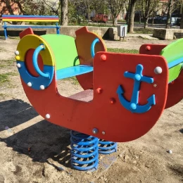 На кораблі «кораблі» відпали деякі кріплення. Фото: МикВісті