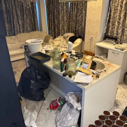 Контрабанда кокаїну з Іспанії: фото Одеської обласної прокуратури