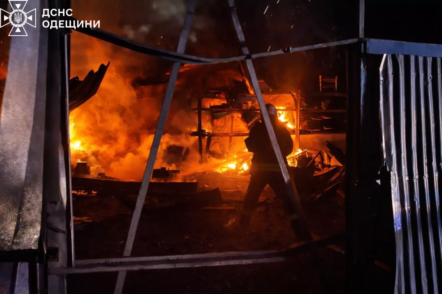 Наслідки обстрілу Одеської області. Фото: ДСНС