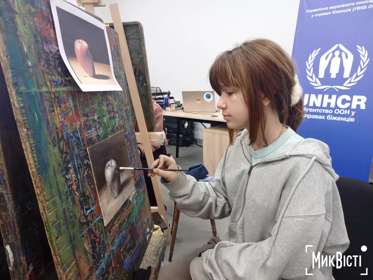 Шотландський художник проводить у Миколаєві арт-терапевтичні майстер-класи з живопису, фото Галина Сеннікова, НикВести