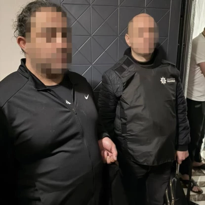 В Одесі судитимуть іноземців за збут фальшивих доларів: фото Одеської обласної прокуратури