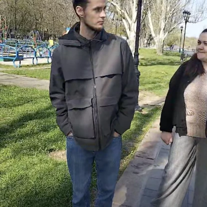 Обговорення плану щодо висадки нових дерев на Флотському бульварі за участі представників екоінспекції, КП «Парки», головного архітектора Миколаєва Євгена Полякова. Скриншот з відео Дмитра Рябченка