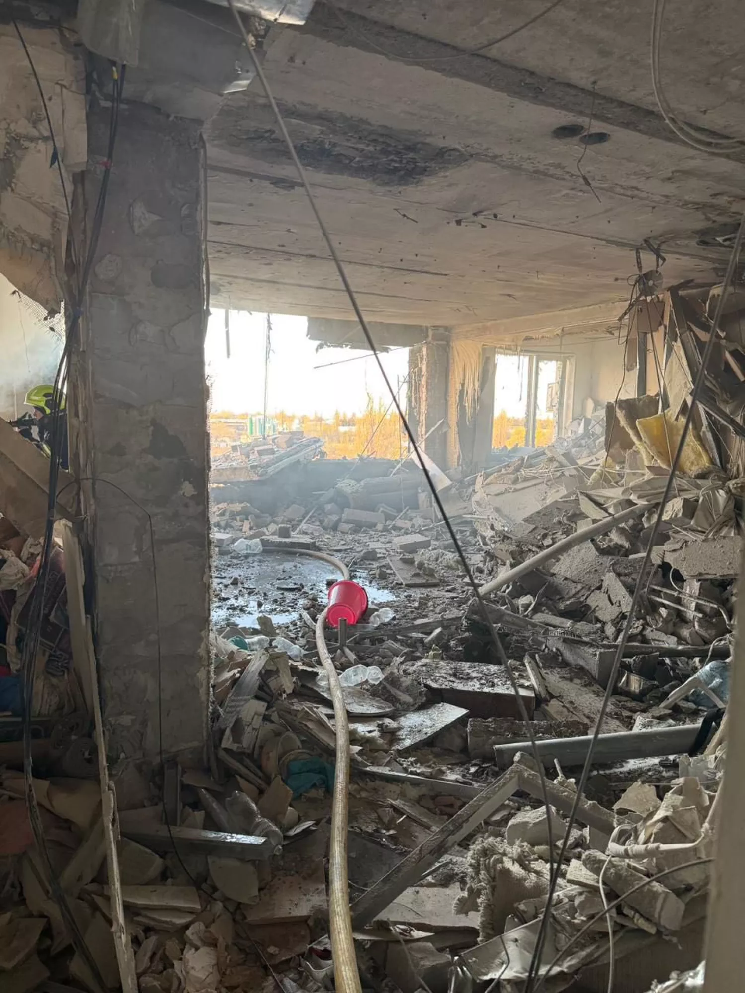 Наслідки обстрілу Одеси 16 квітня. Фото: Одеської МВА