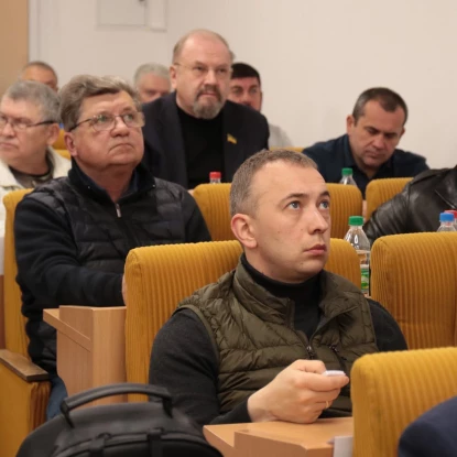 У обласній раді відбулося засідання 35-ї позачергової сесії. Фото: Миколаївська облрада