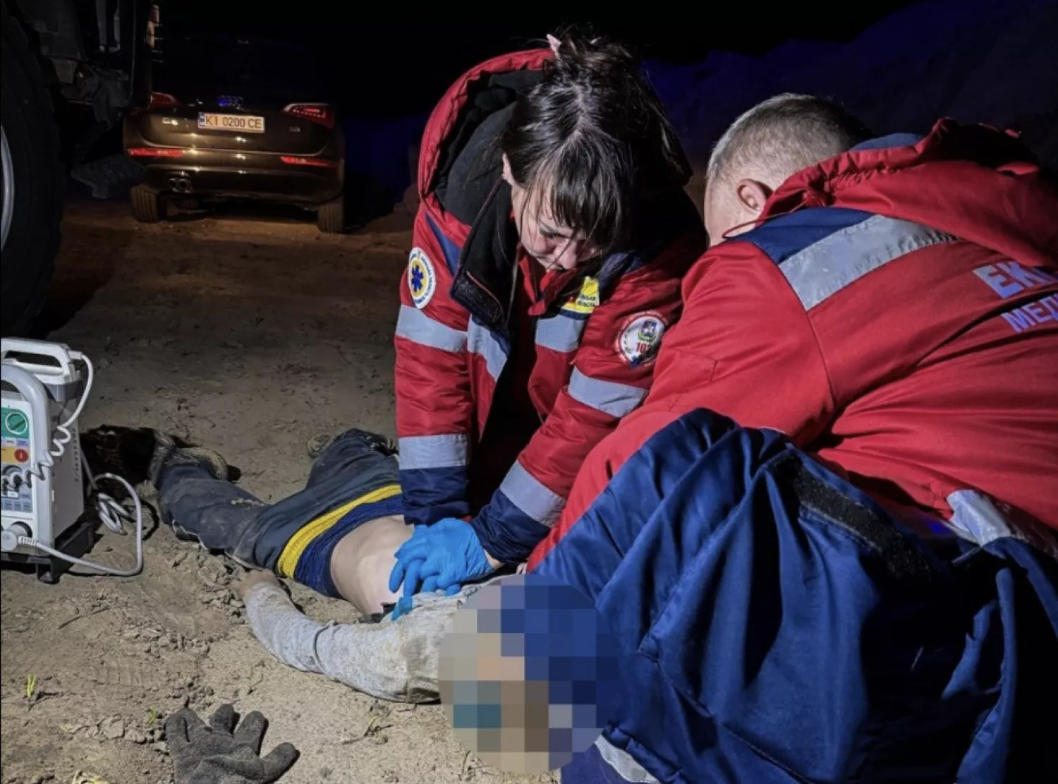 На Київщині хлопчика засипало піском, фото ДСНС України