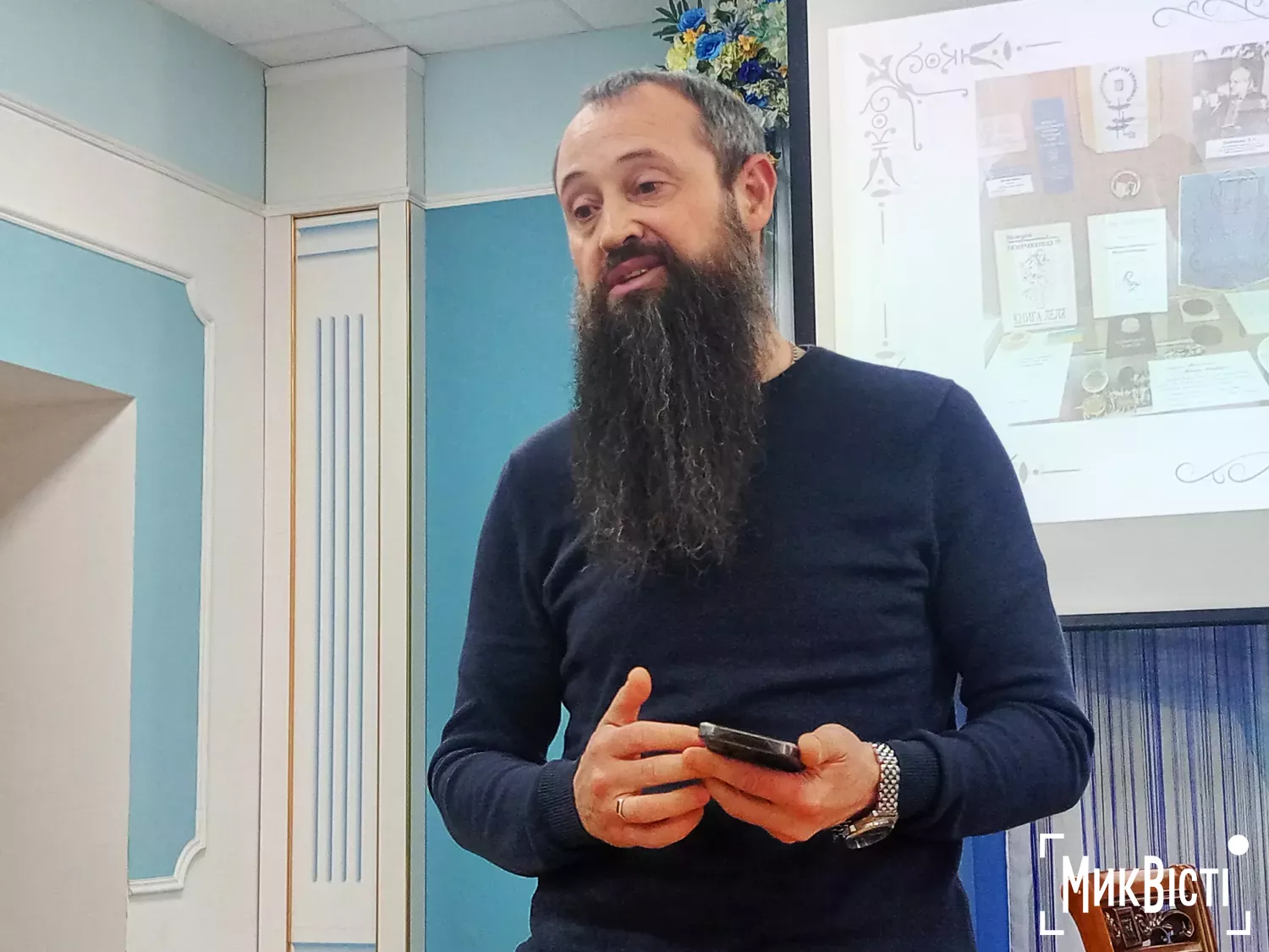 Виставка, присвячена лауреатам премії Аркаса у Миколаєві, фото Галина Сеннікова, НикВести