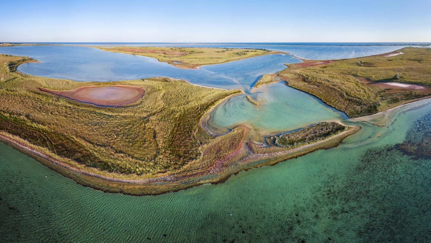 Озера у нацпарку «Білобережжя Святослава». Фото: wownature.in.ua