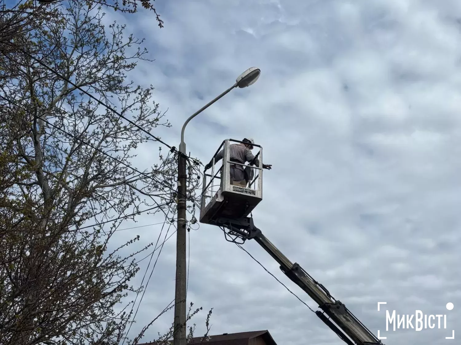 Наслідки обстрілу Миколаєва у ніч на 20 квітня 2026 року, фото «МикВісті»