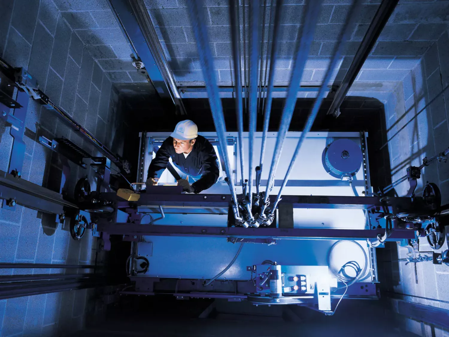 Ремонт ліфту. Ілюстративне фото: сайт SkyLift