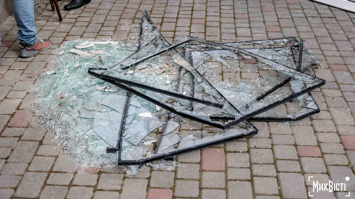 Наслідки обстрілу Миколаєві 20 квітня, 2026 року. Фото: МикВісті, Кірілл Витвицький