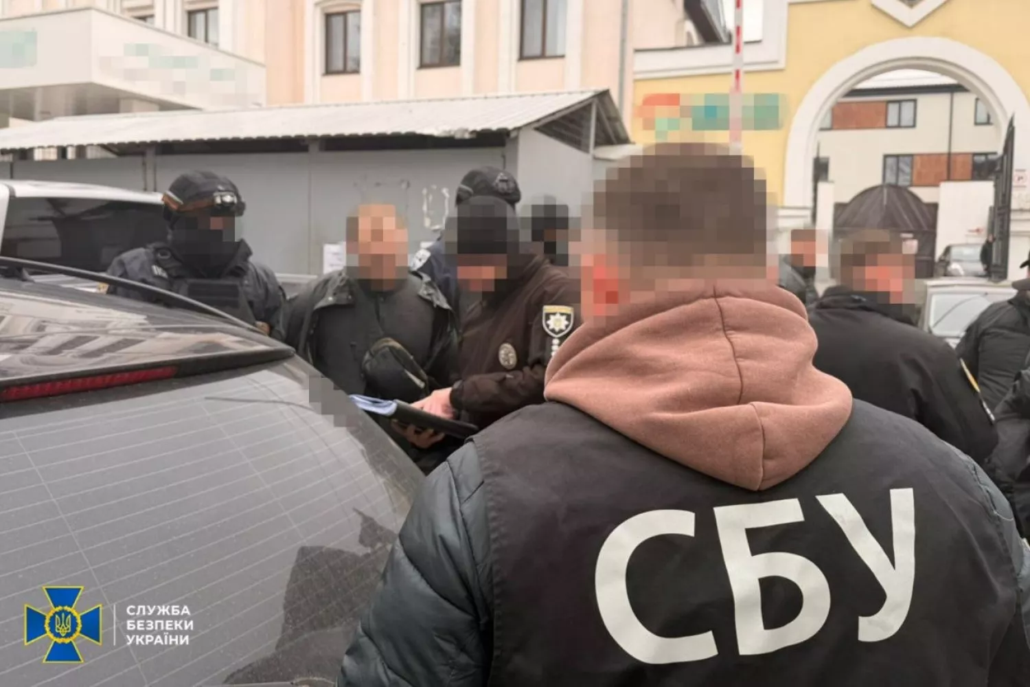 БУ та Нацполіція викрили 6 схем для ухилянтів: фото Служби безпеки України