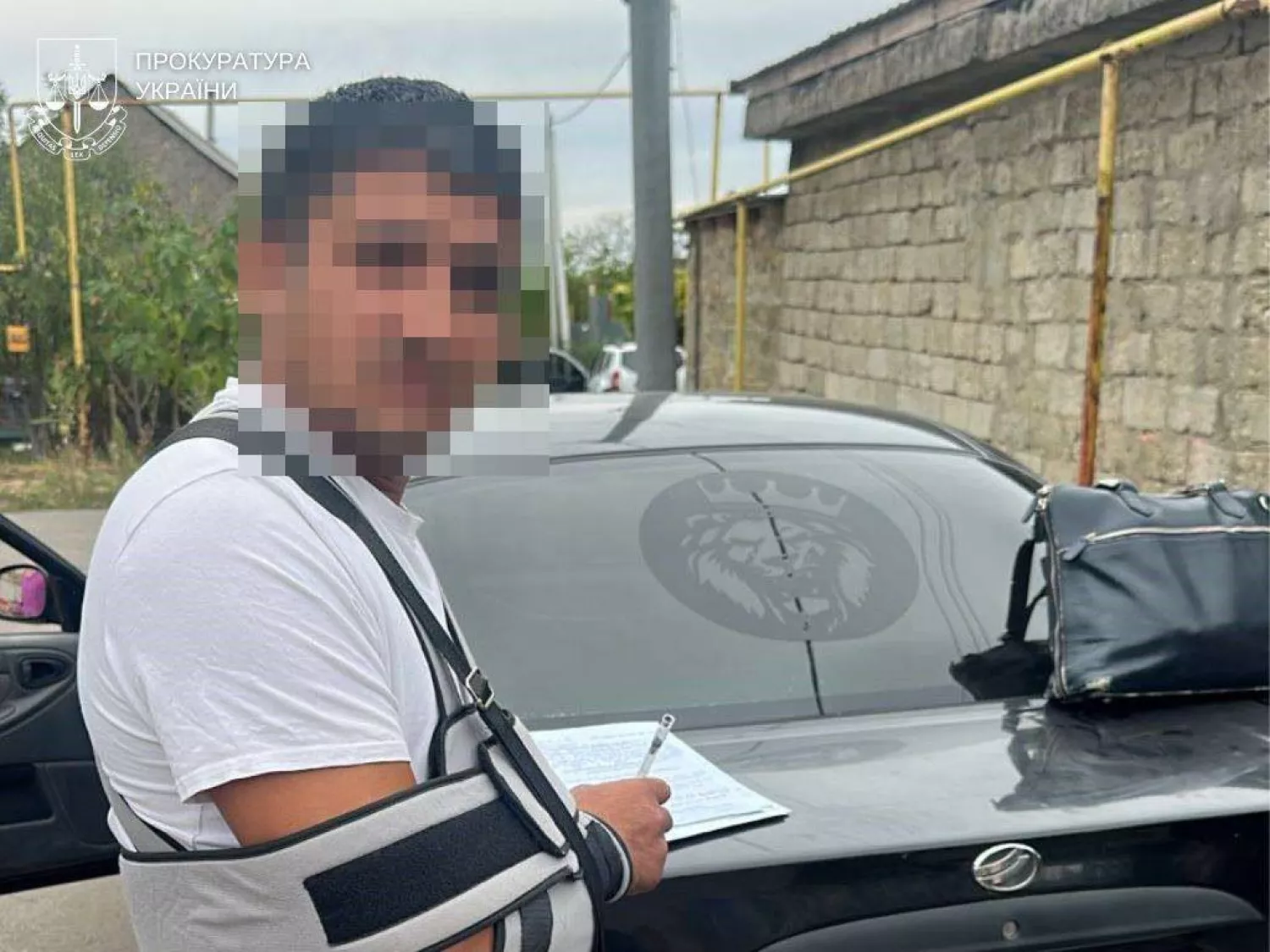 Затримання шахраїв, фото Одеської обласної прокуратури