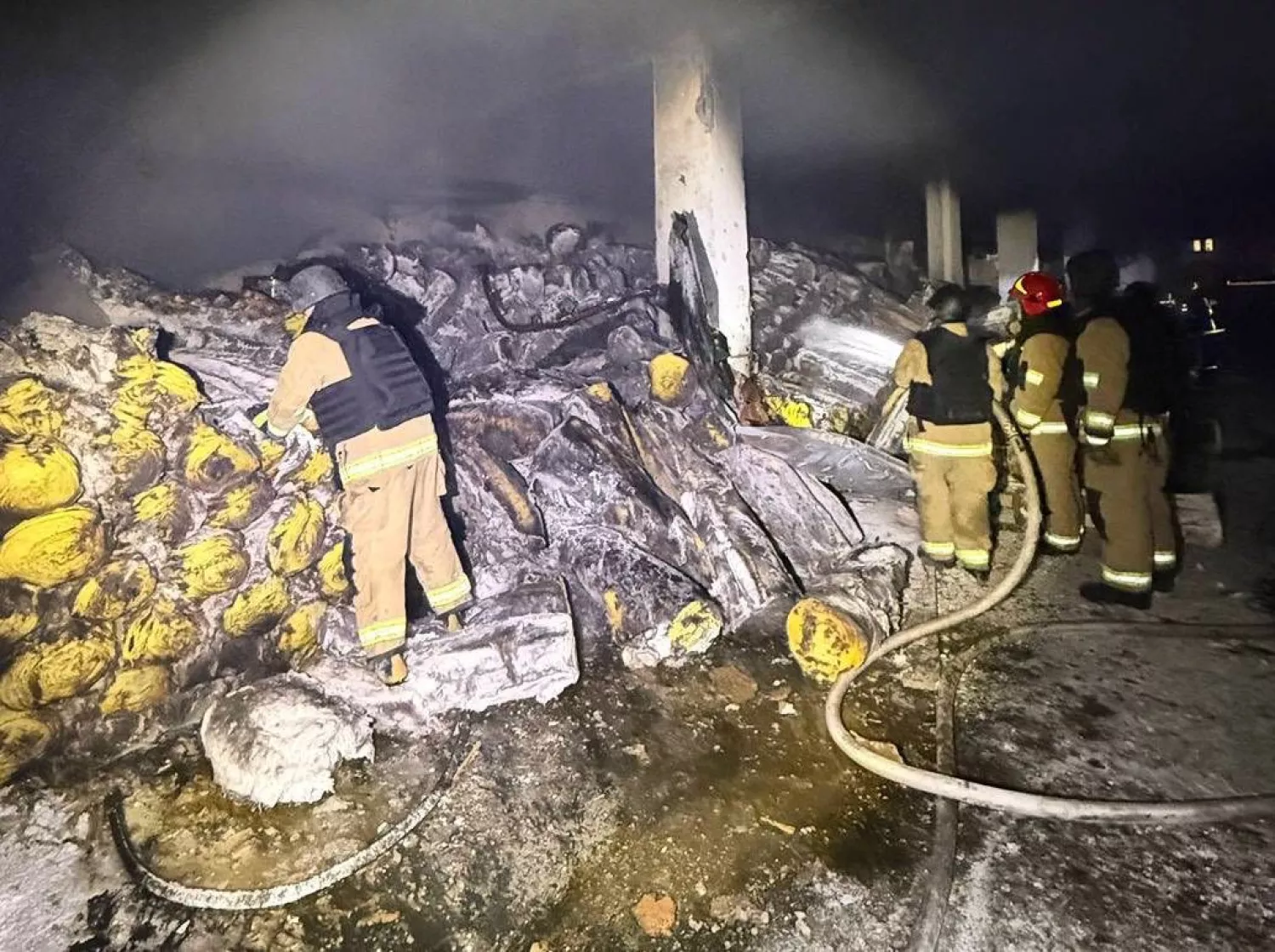 Росія вдарила по порту на Одещині. Фото: ОВА