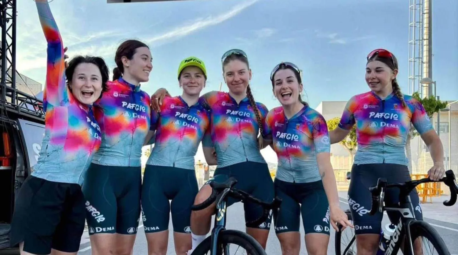 Миколаївські велогонщиці, фото Миколаївська міська рада