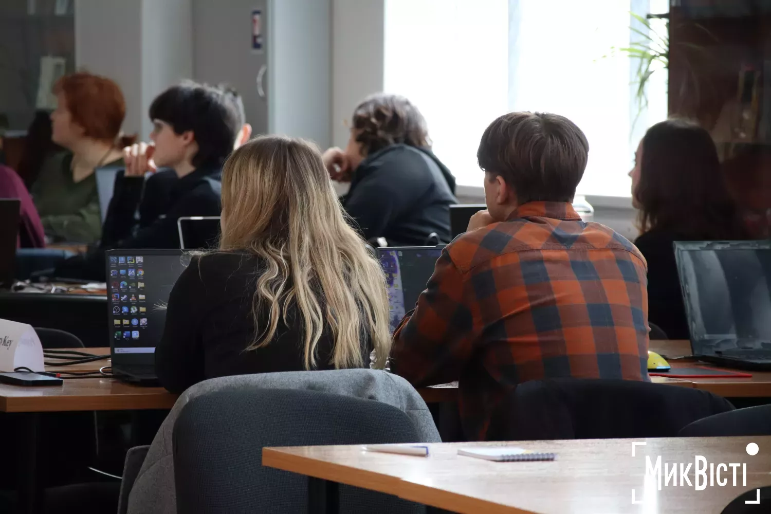 Перший проректор миколаївської Могилянки Юрій Котляр та заступник начальника Миколаївської ОВА з питань цифровізації В’ячеслав Базаренко. Фото: МикВісті