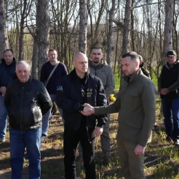 На Миколаївщині розпочали відновлення лісів, знищених під час боїв Миколаїв. Фото: Миколаївська ОВА