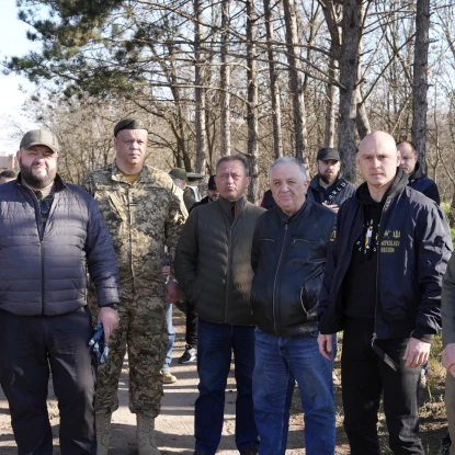 У Галицинівці на Миколаївщині висаджують ліс після пожеж через війну. Фото: НикВести