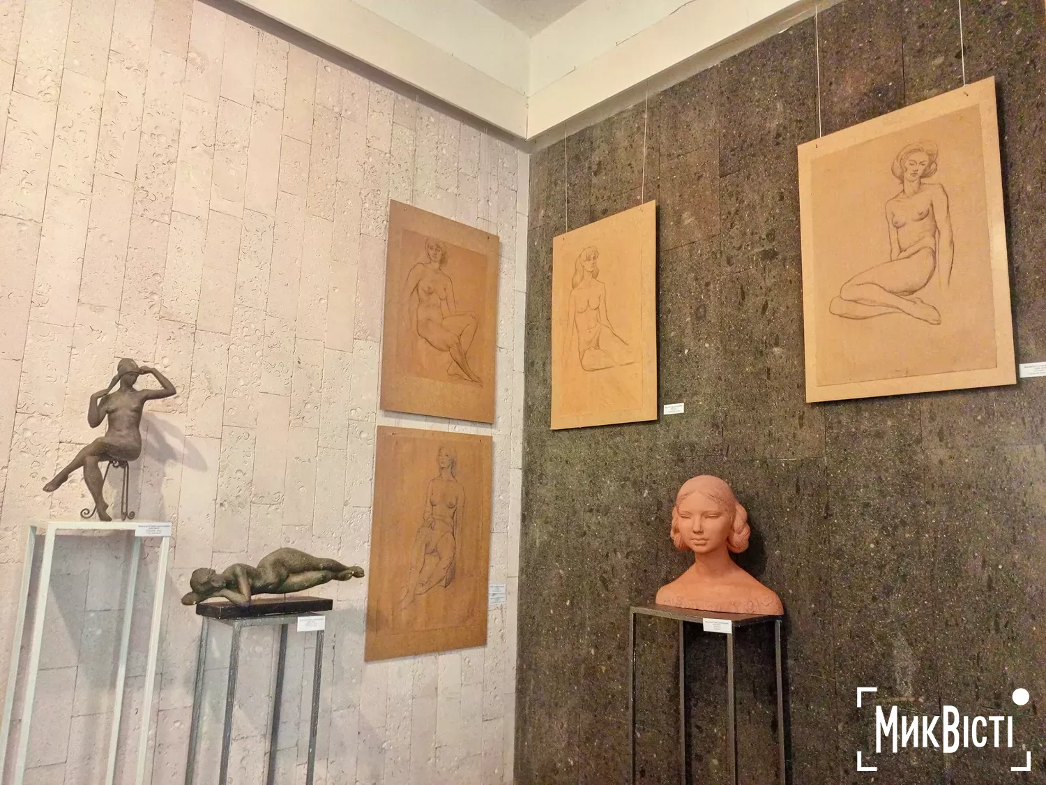 У Миколаєві відкрилась виставка пам’яті скульпторки Ганни Ковальчук, фото Галина Сеннікова, НикВести