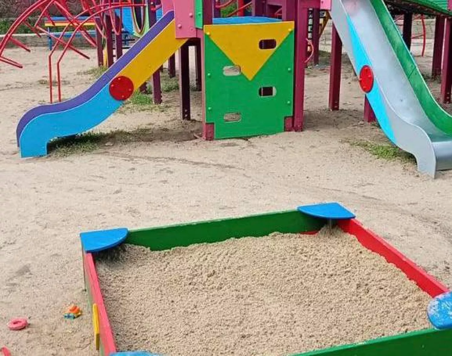 У Миколаєві оновили дитячі майданчики, фото Миколаївської міської ради