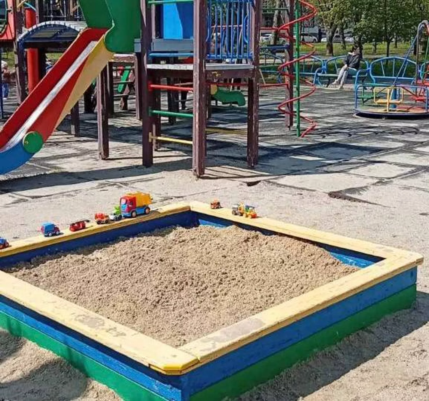 У Миколаєві оновили дитячі майданчики, фото Миколаївської міської ради