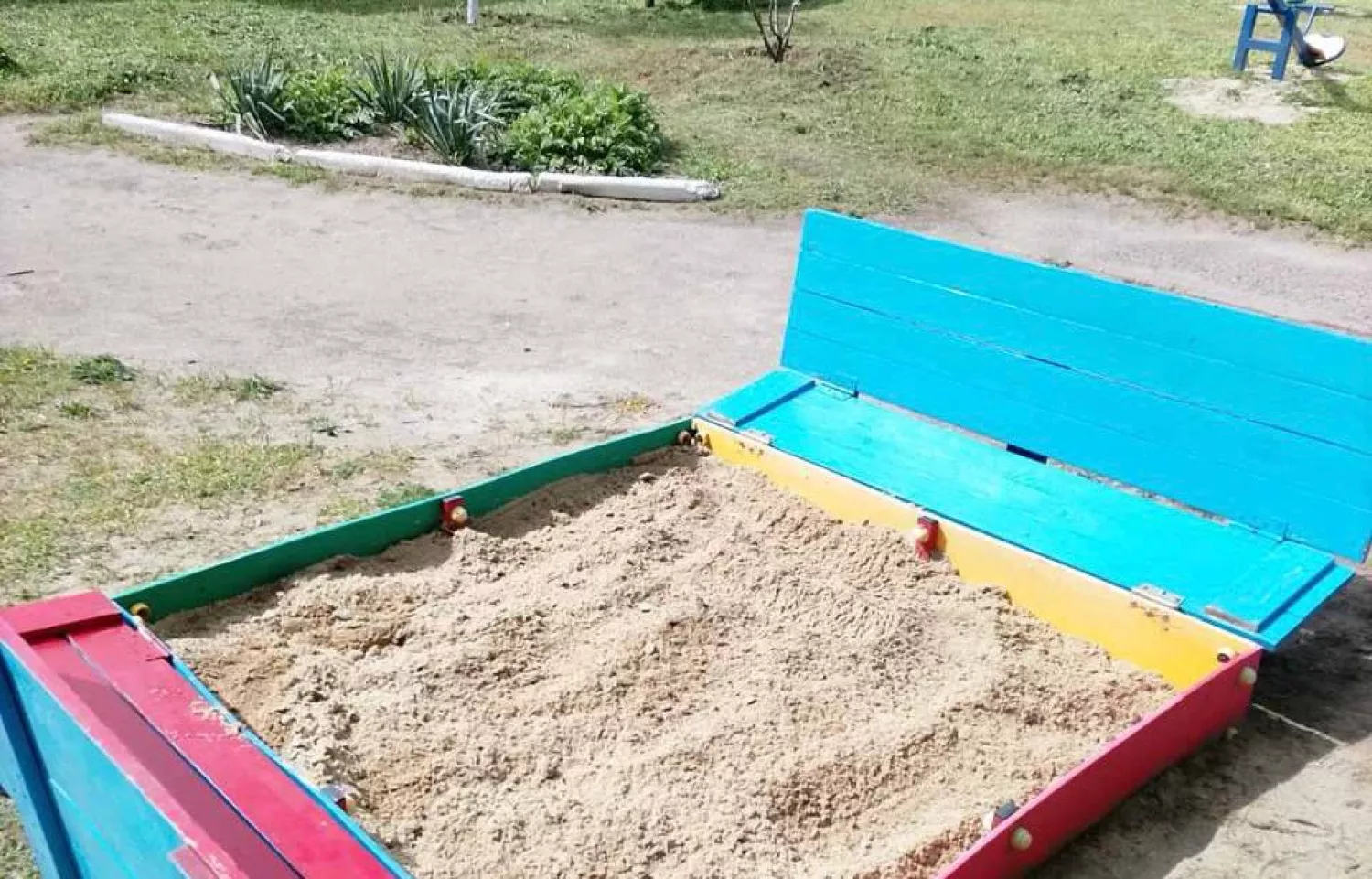 У Миколаєві оновили дитячі майданчики, фото Миколаївської міської ради