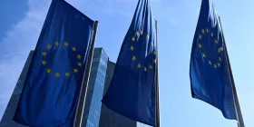 ПДВ для ФОПів може стати умовою допомоги ЄС Україні. Фото: REUTERS, Jana Rodenbusch