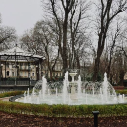 Перший фонтан запрацював в Одесі. Фото: Одеська міськрада