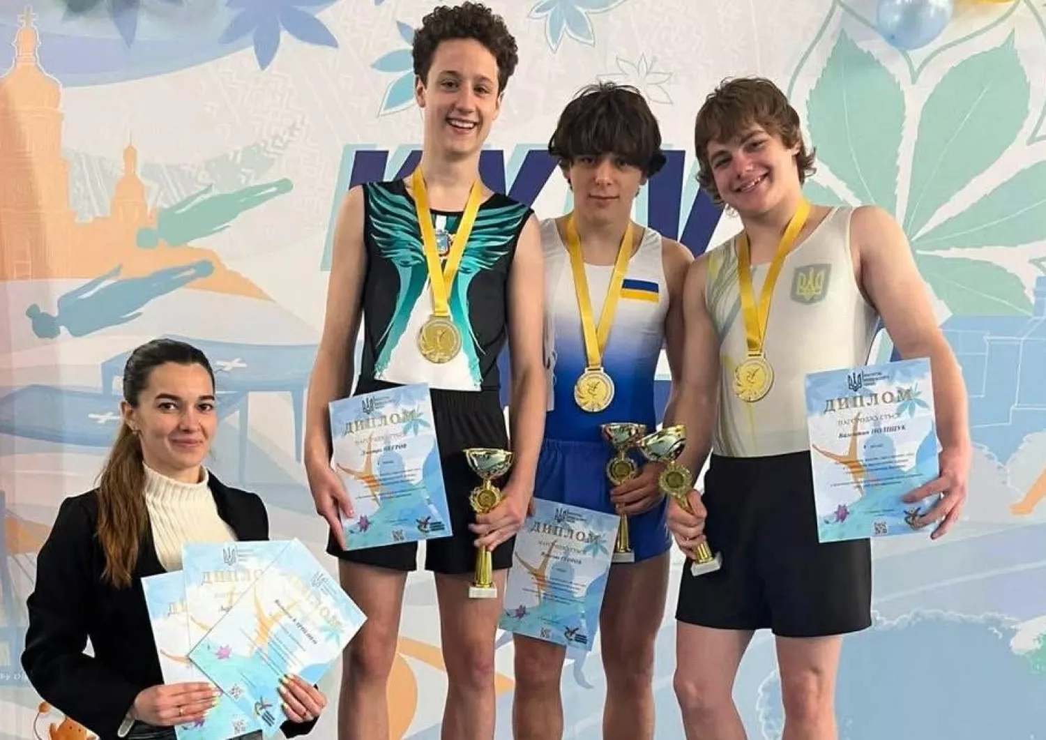 Миколаївські акробати здобули &laquo;золото&raquo; всеукраїнських змагань у Києві. Фото: Миколаївська міська рада