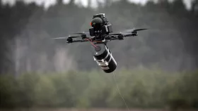 Росіяни атакували Очаківську громаду 12 разів з FPV-дрона. Фото: AP