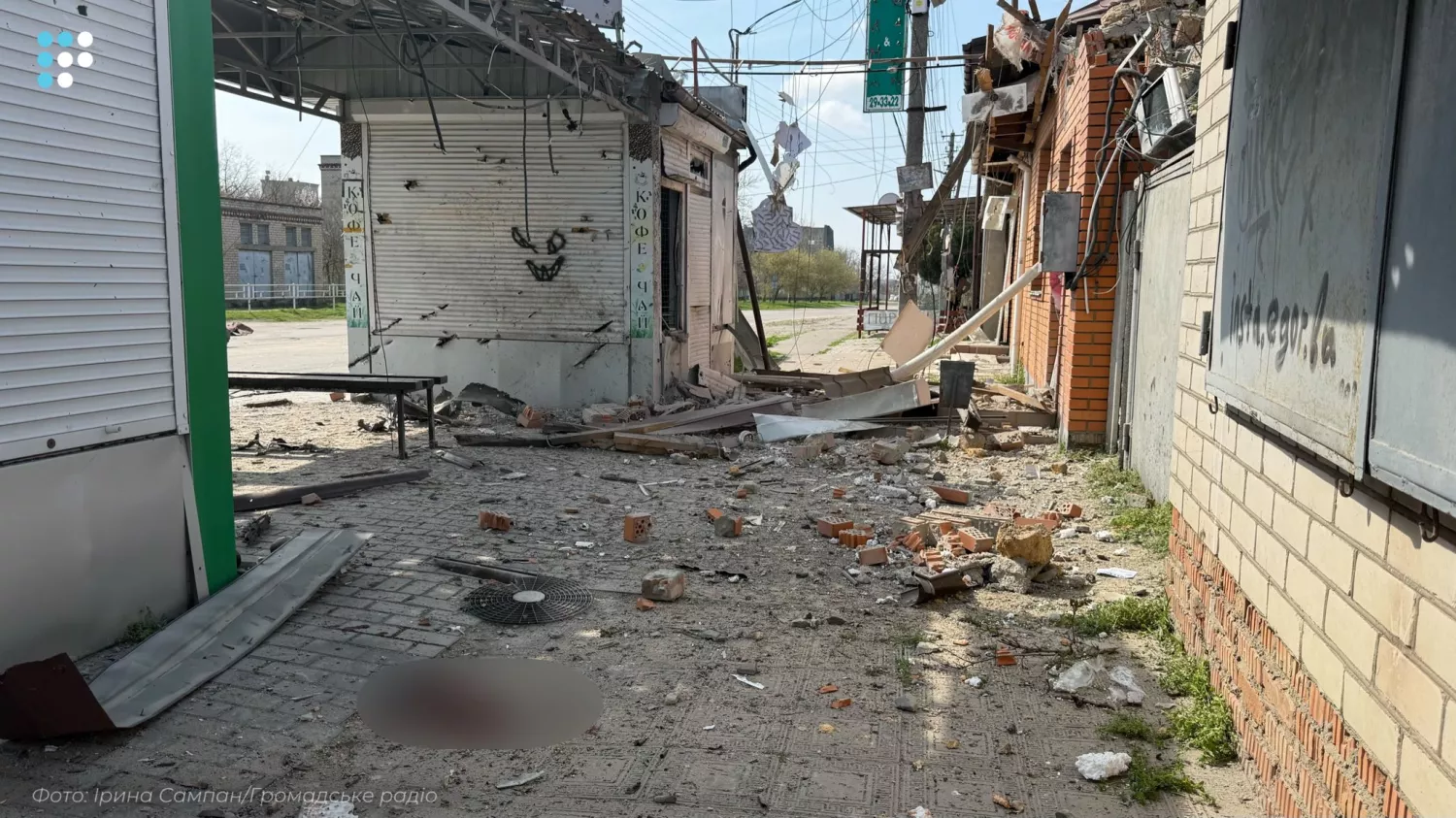 У Херсоні внаслідок обстрілу загинула медична працівниця. Фото: Ірина Сампан, Громадське радіо