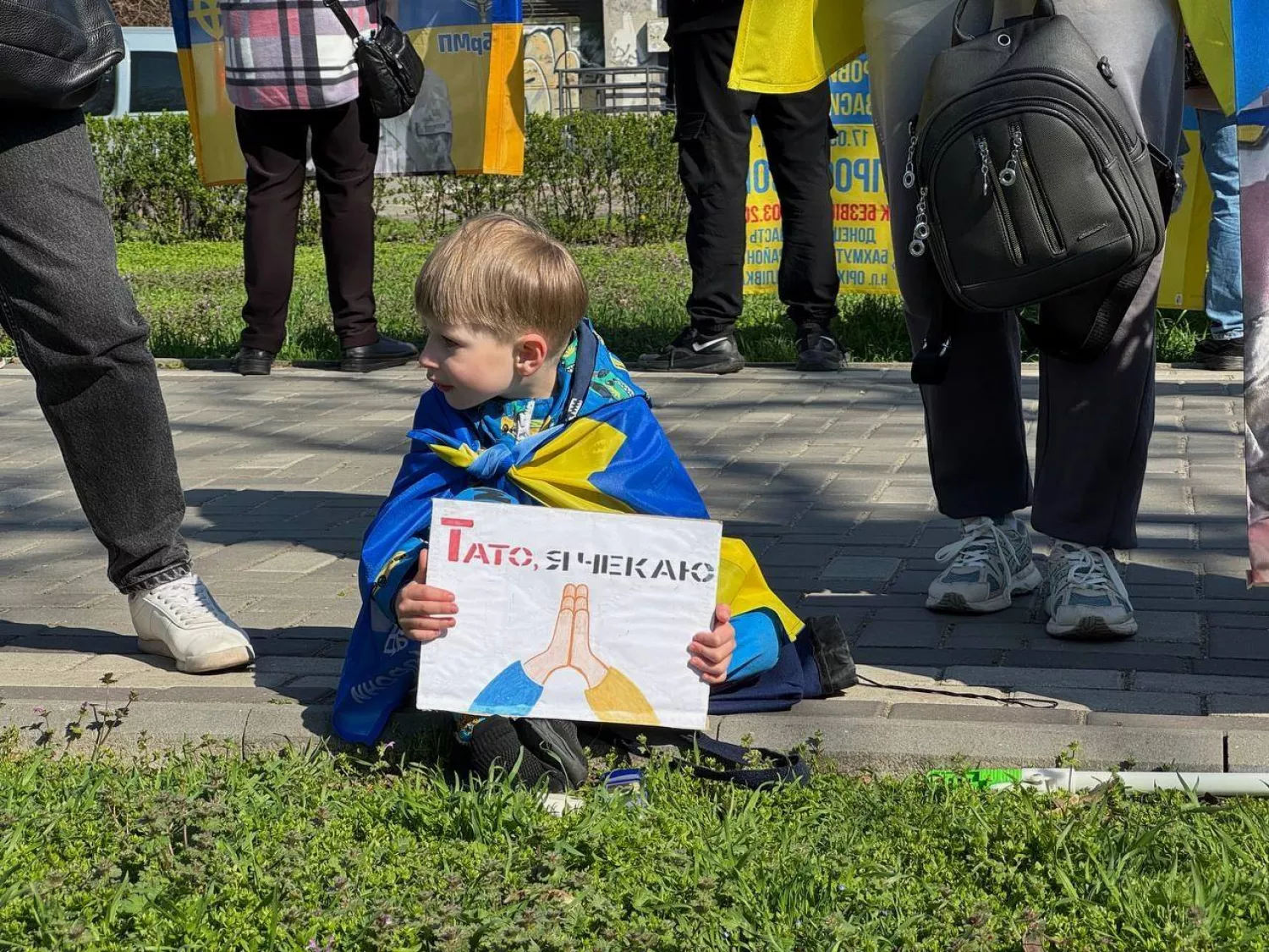 Миколаївці 5 квітня вийшли на акцію-нагадування про військовополонених. Фото: Олександр Сєнкевич