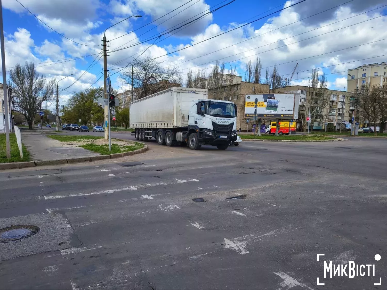 По вул. Пограничній відкрили рух транспорту в обидві сторони. Фото6 НикВести