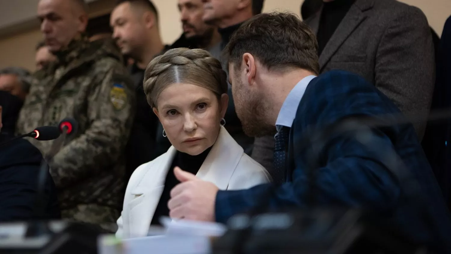 Народна депутатка, лідерка фракції «Батьківщина» Юлія Тимошенко з адвокатом під час засідання Вищого антикорупційного суду, Київ, 16 січня 2026 року. Фото: Суспільне Новини/Олександр Магула