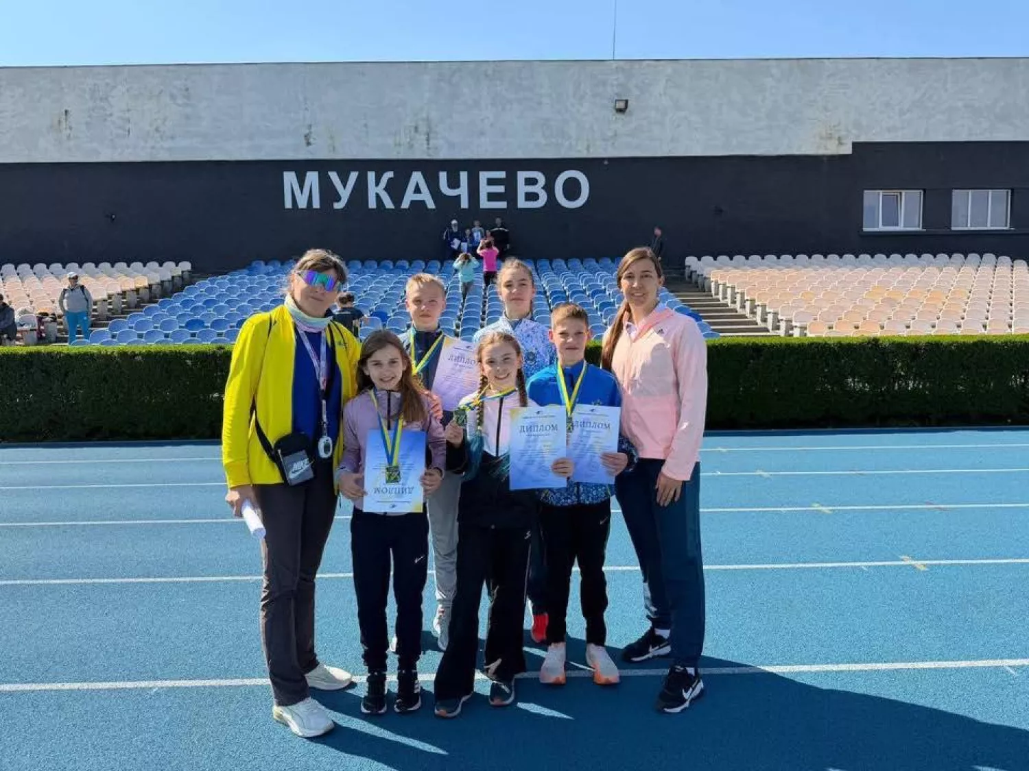 Легкоатлети з Миколаєва вибороли 5 медалей на всеукраїнських змаганнях. Фото: Миколаївська міська рада