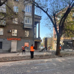 Наслідки атаки безпілотників на центр Миколаєва. Фото: NikVesti