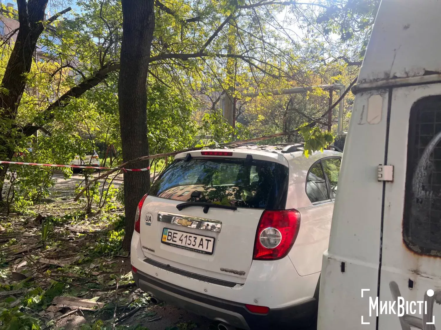 Наслідки атаки безпілотників на центр Миколаєва. Фото: NikVesti