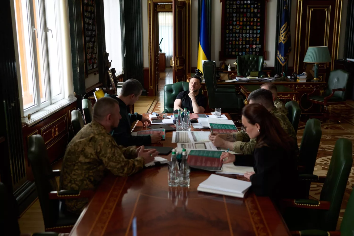 Зеленський анонсував реформу армії: змінять виплати, контракти та управління. Фото: Офіс президента