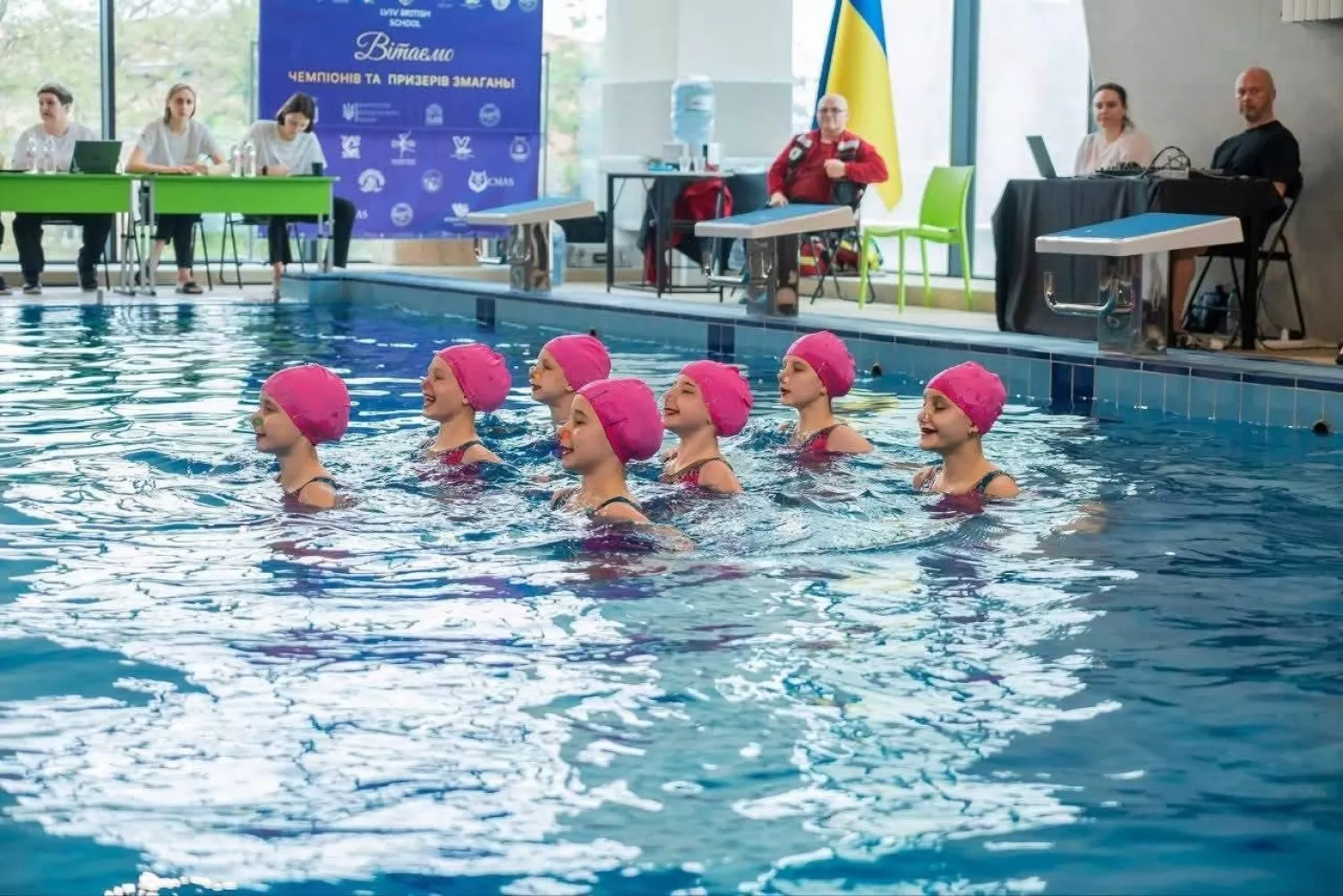 Юні спортсмени на чемпіонаті України з синхронного плавання. Фото: Миколаївська ОВА