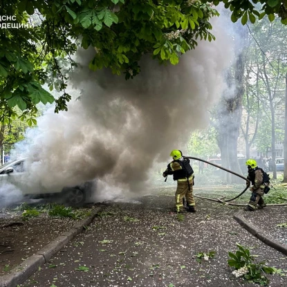 Наслідки атаки по Одесі 13 травня 2026 року. Фото: ДСНС