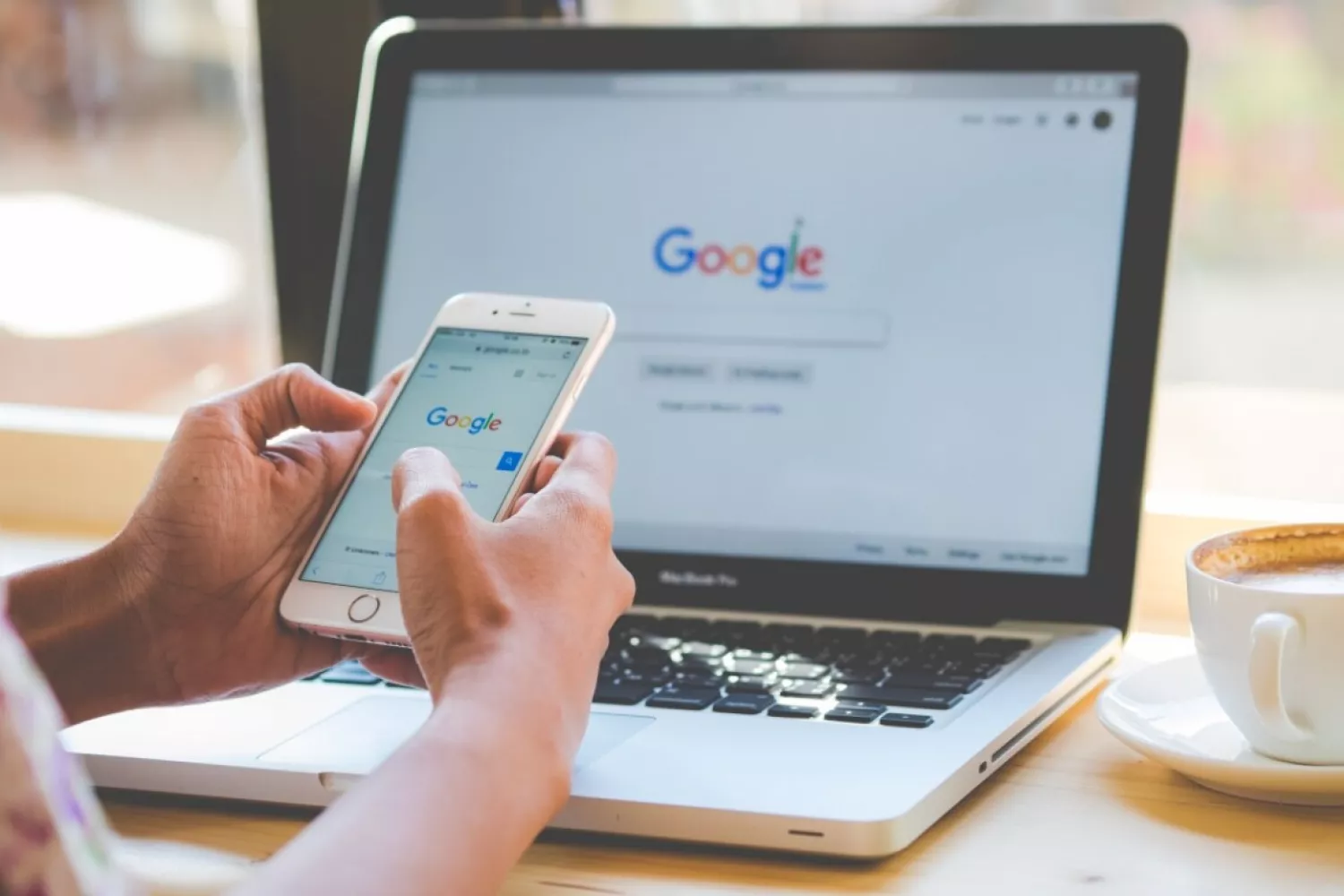 Apple, Google, Meta та Netflix сплатили в бюджет України 7 млрд грн. Ілюстративне фото: Shutterstock
