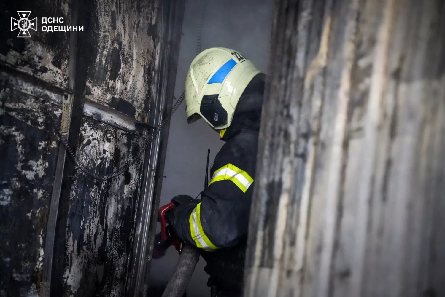 Російські дрони 14 травня атакували порт на Одещині. Фото: ДСНС