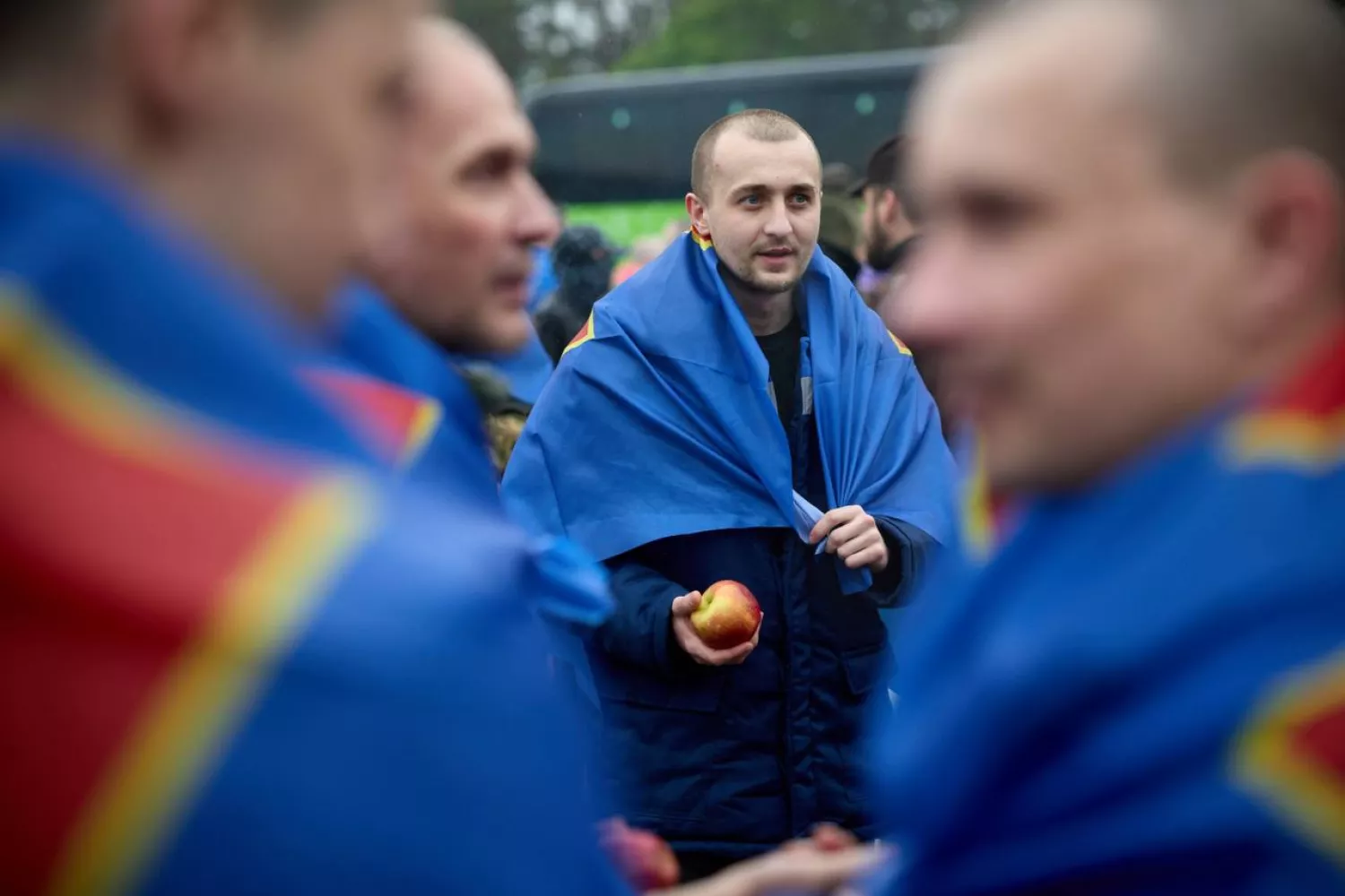 Україна повернула 205 захисників з полону, фото з телеграм каналу Володимира Зеленського