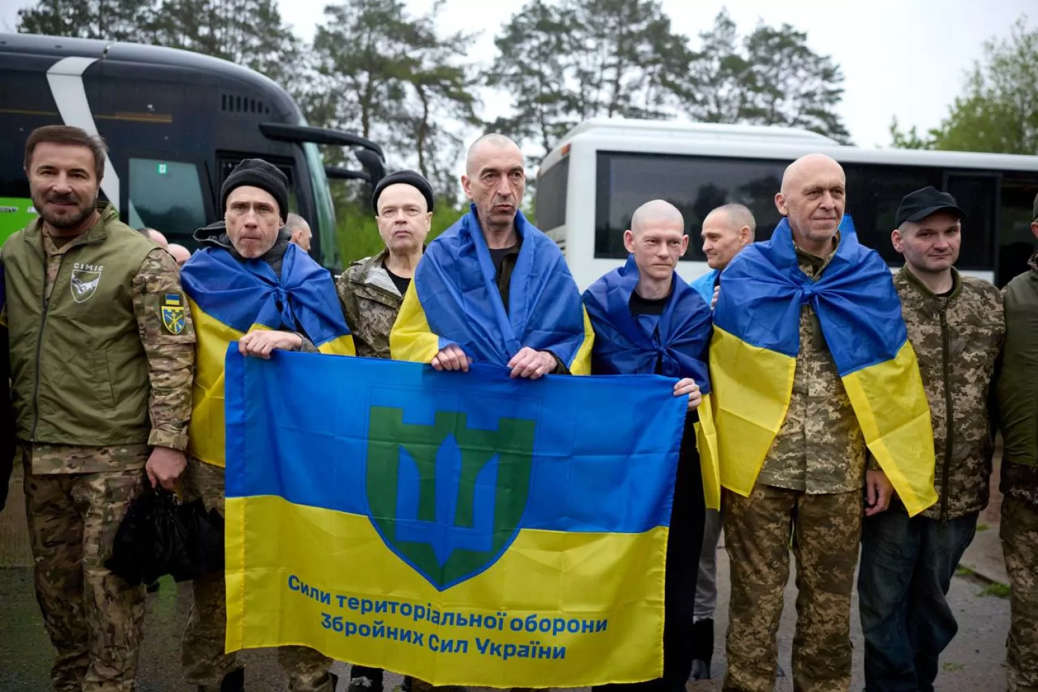 Україна повернула 205 захисників з полону, фото з телеграм каналу Володимира Зеленського