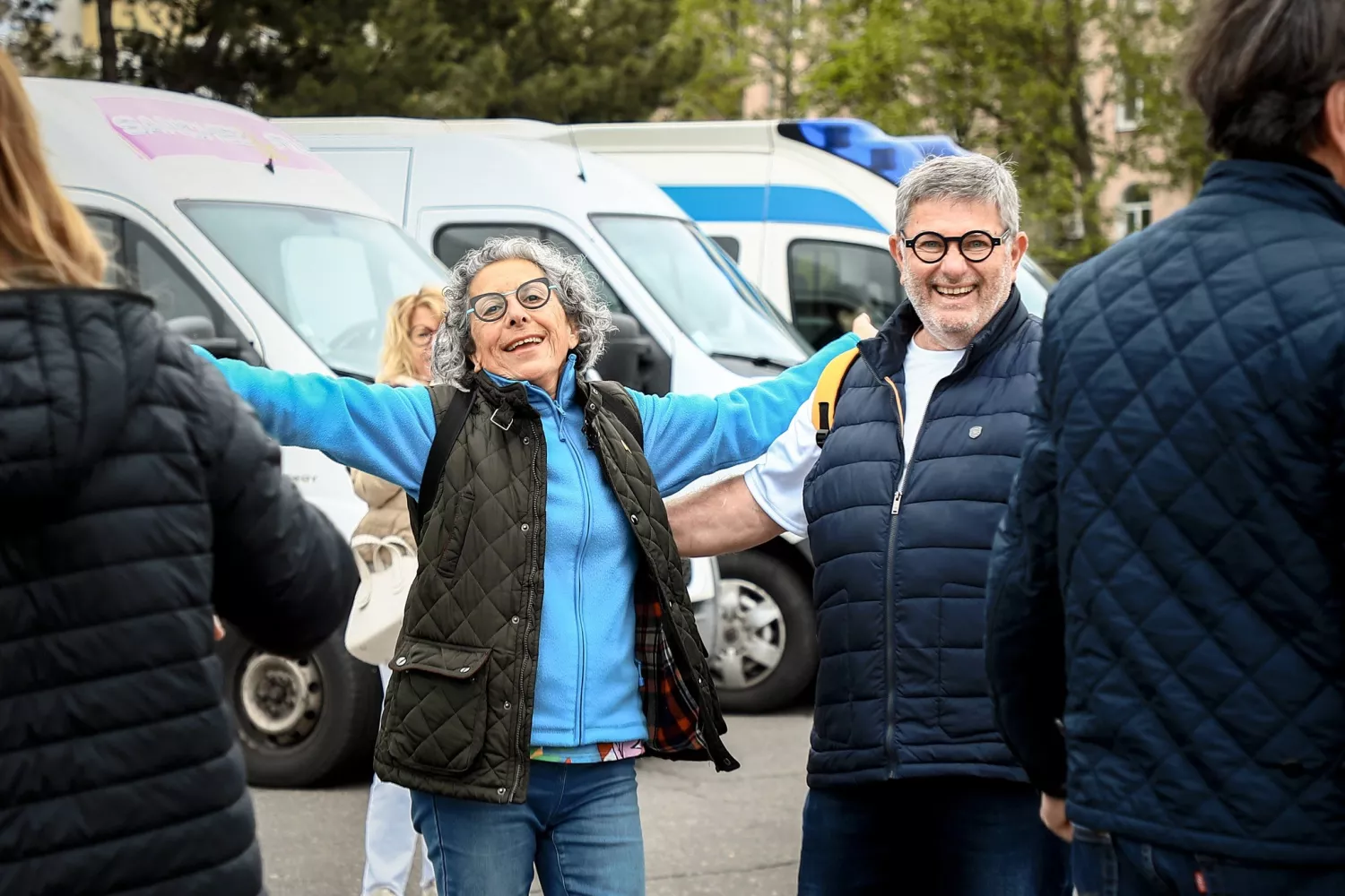 Французькі партнери передали Миколаєву дев’ять авто та три швидкі. Фото: Миколаївська міськрада