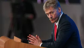 Дмитро Пєсков заявив про надію на продовження «миротворчих зусиль» США. ukrinform.ua