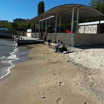 В Одесі почали незаконне будівництво на пляжі. Фото: Одеська міська рада