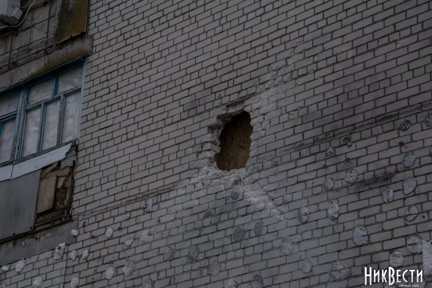 Наслідки обстрілу Миколаївщини. Фото: архів НикВести, ілюстраційне