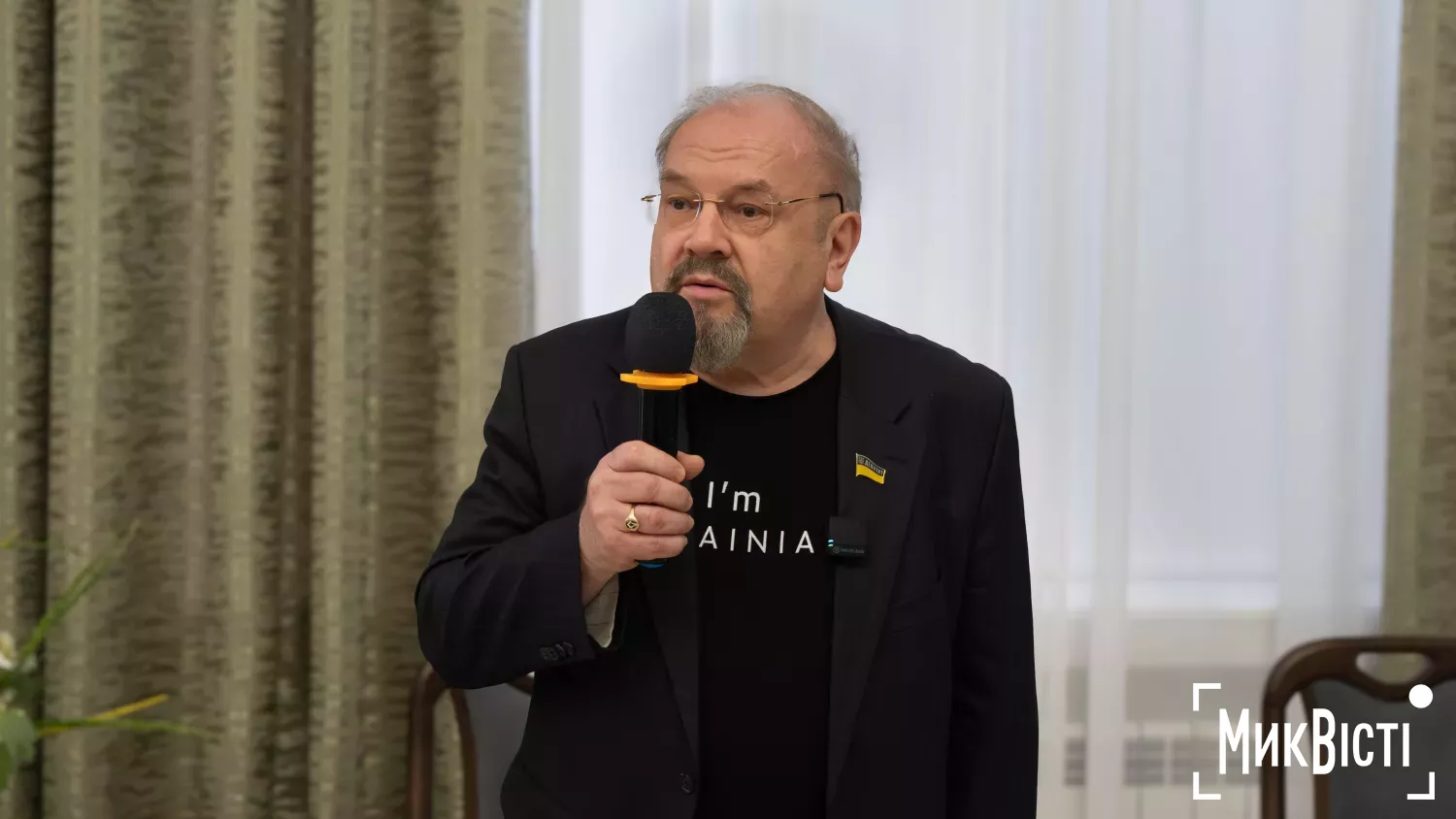 У Миколаєві відзначили 65-річчя заснування Національної премії України імені Тараса Шевченка. Фото: NikVesti