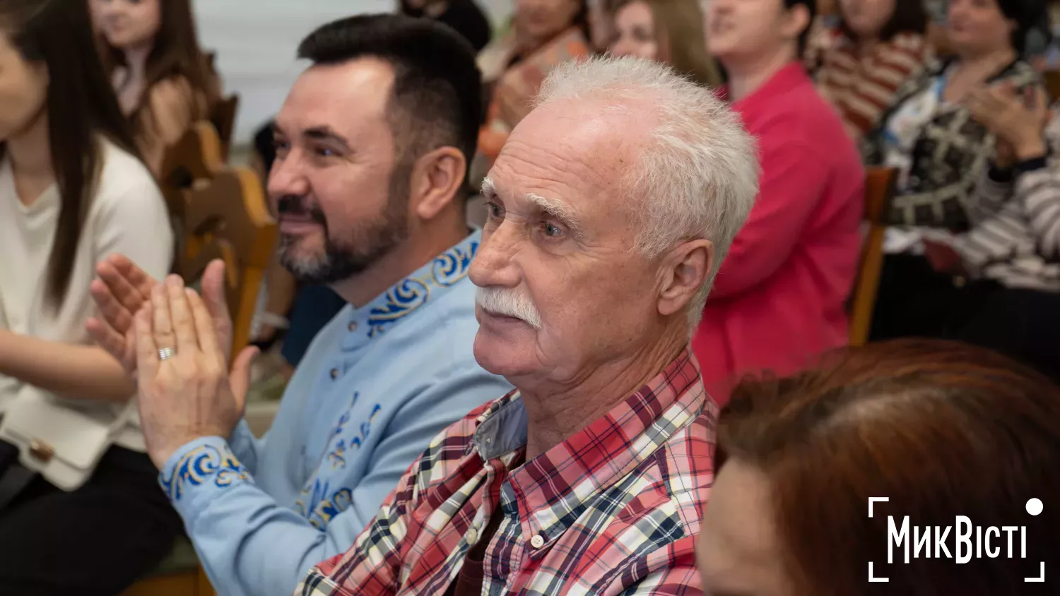 У Миколаєві відзначили 65-річчя заснування Національної премії України імені Тараса Шевченка. Фото: NikVesti